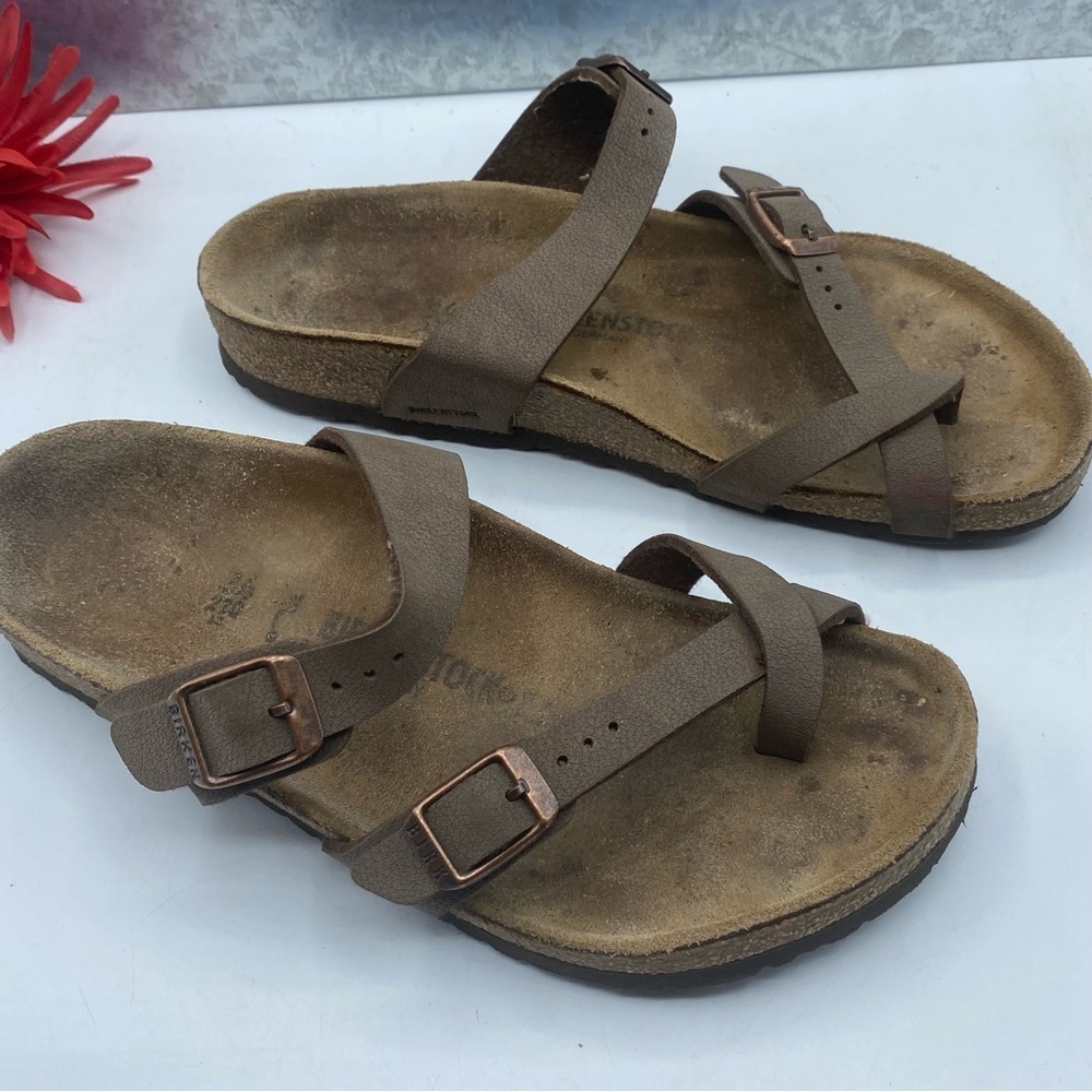 Birkenstock Kids Brown Double Strap Sandals with Toe Loop - Picture 2 of 10